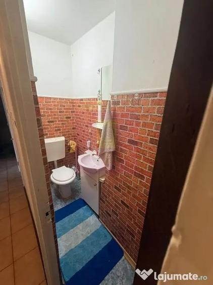 Apartament cu 3 camere decomandat în Crângași