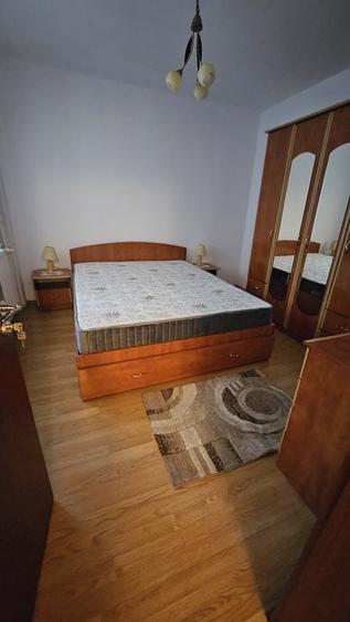 Apartament cu 2 camere decomandat în Drumul Taberei