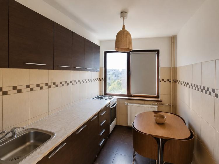 Apartament cu 2 camere decomandat în Tineretului