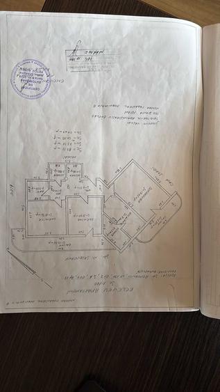 Apartament cu 3 camere decomandat în Central