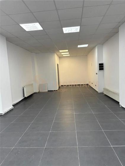Spațiu comercial, de 63 mp, în Independenței