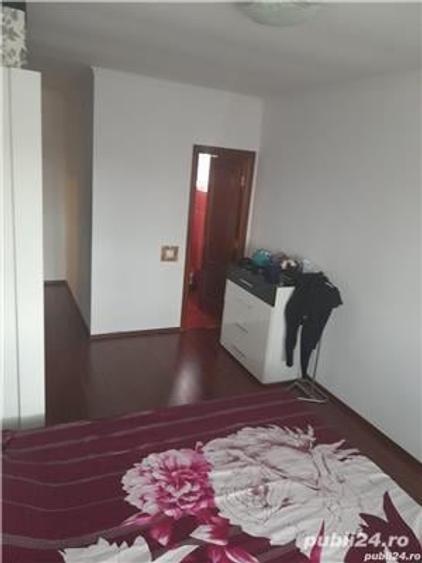 Apartament cu 3 camere decomandat în Fundeni