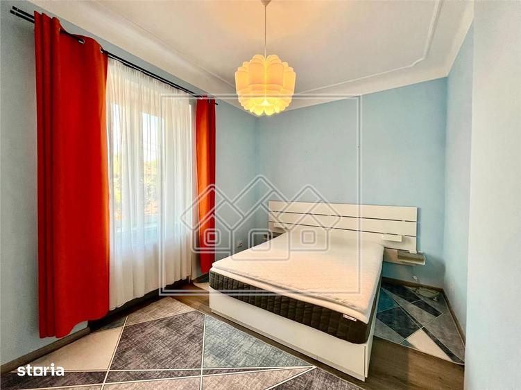 Apartament la casa - 4 camere, 111 mp - Zona centrala - 9