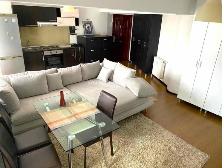 Etaj intermediar-bloc nou-Facultatea de mecanica-2 camere