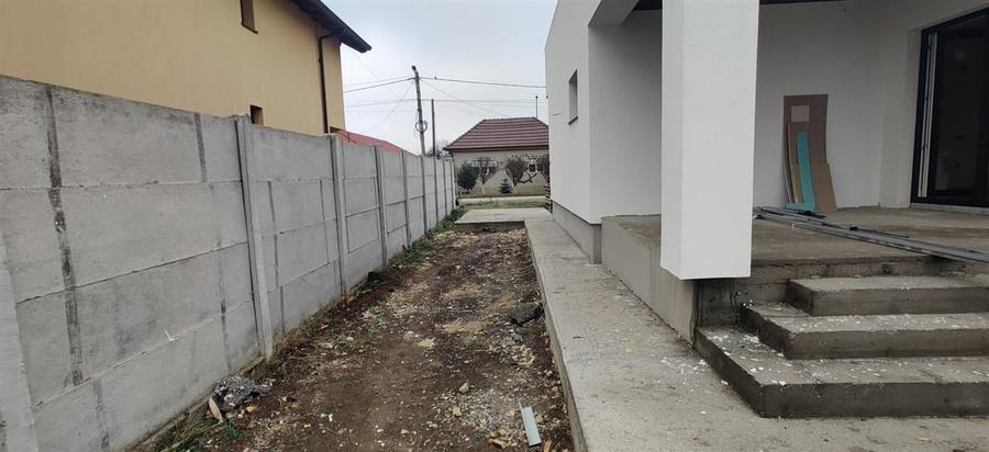 RECO . Casa stil Contemporan . Santandrei - 7