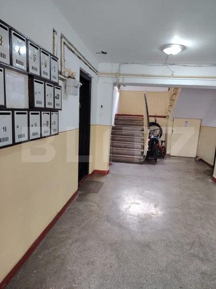 Apartament cu 2 camere semidecomandat, mobilat în Micro 4