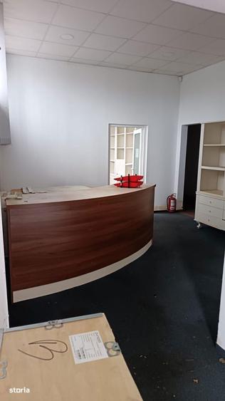 Hala pentru depozitare . Pozitionare avantajoasa. Pret de criza. - 8