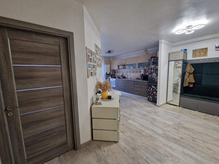 Apartament 3 camere, parcare, str Florilor Floresti Atelierul de Pizza - 9