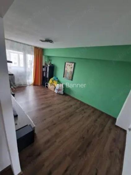 Apartament 4 camere decomandat, 90mp, Metalurgiei, zona Alexandru Obregia, 140.000euro Apartament 4 camere decomandat, 90mp, Metalurgiei, zona Alexandru Obregia, 140.000euro