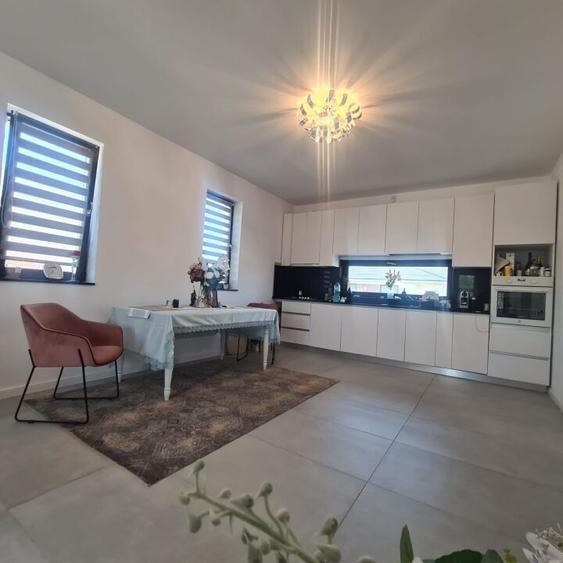 Casa individuala The 8 Residence mobilata/utilata - 8