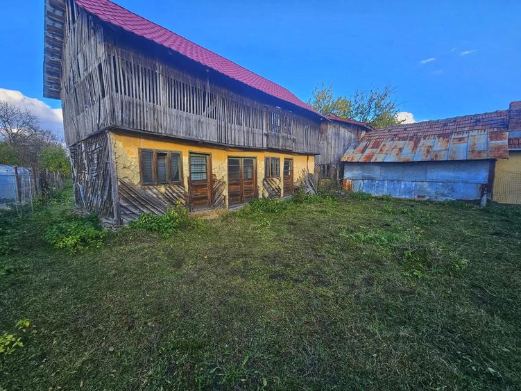 Exclusivitate! Casă cu teren generos în Sat Olteni, Com.Teișani - 10