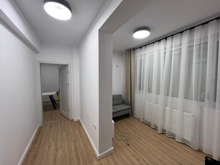 Spatiu de birouri/ pretabil cabinet medical - BD MAMAIA - 4