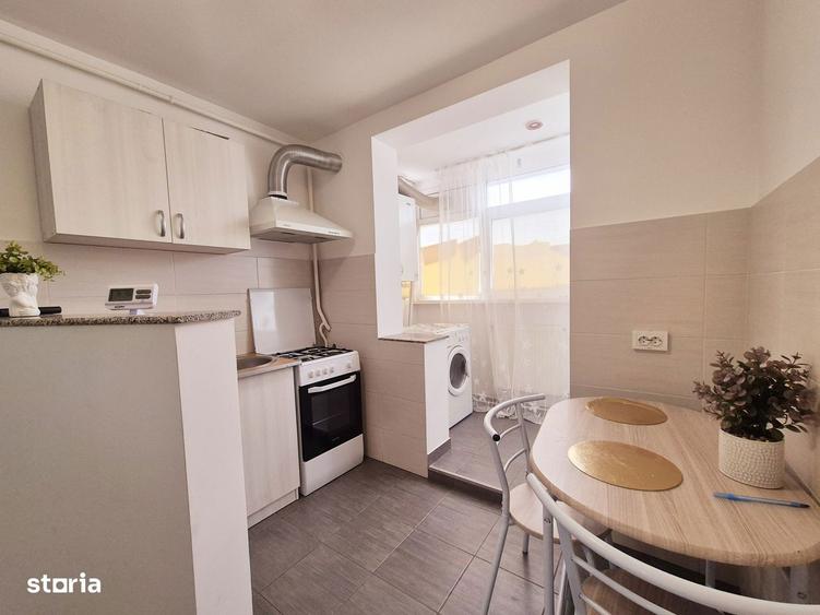 Apartament cu 2 camere, decomandat, zona Precista - 4