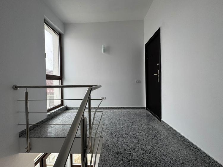 Spațiu Comercial Stradal | 73.4 mp | Clădire Nouă 2025 | Intersecție cu Trafic I - 15