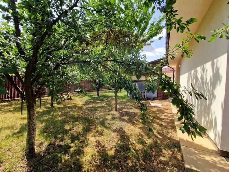 Casă / Vilă cu 4 camere de vânzare - 21