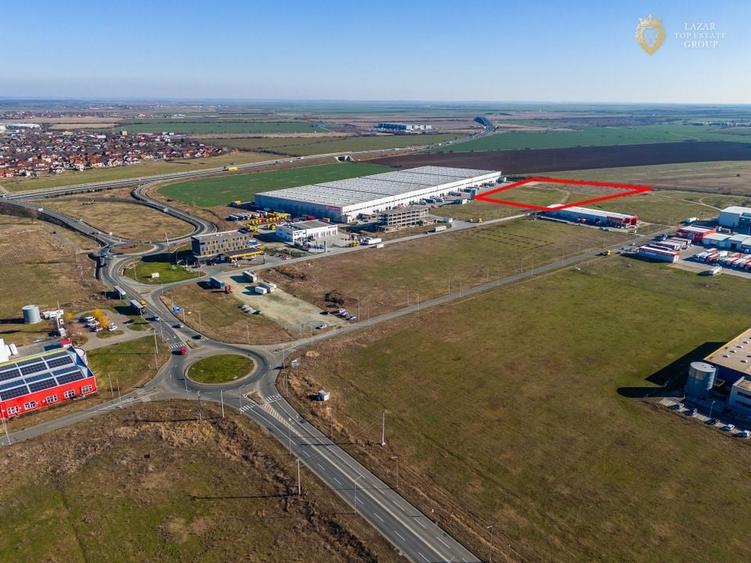 Teren intravilan 2,5Ha  cu potential in zona industriala - 2