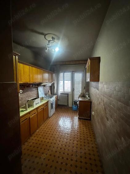 Vand apartament, zona centrala, 4 camere - 1