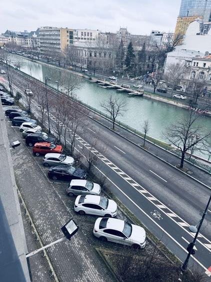 Spatiu business | 3000 mp in zona Unirii | Rent/Sale - 3