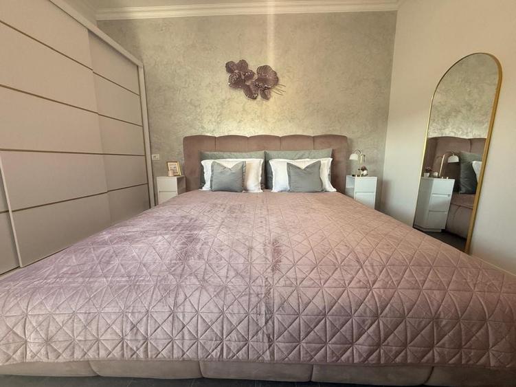 Apartament cu 2 camere decomandat în Giroc