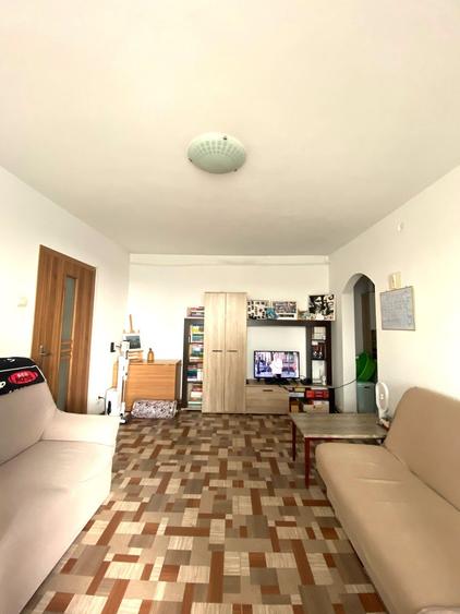 2 camere, renovat, mobilat, vedere panoramica,  2 statii metrou Eroii Revolutiei - 3