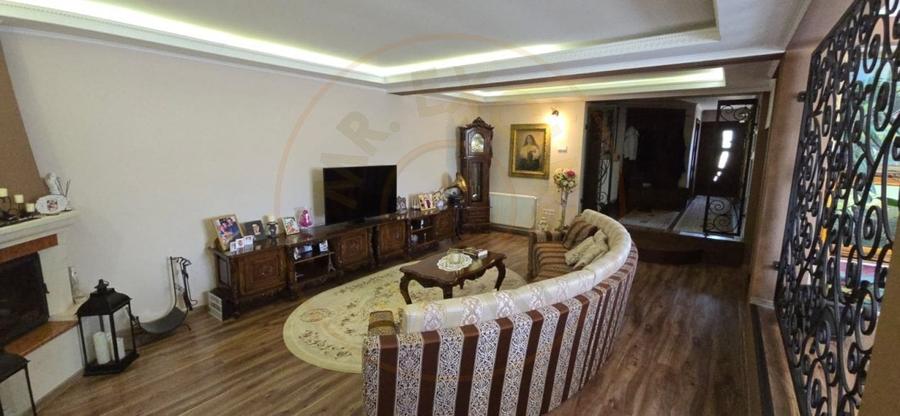 Casaa moderna 4 camere , COMISION 0% - 2