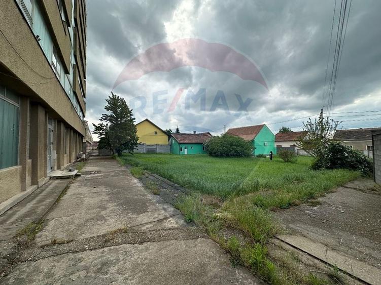 Spatiu de birouri- Imobil Multifunctional in Arad P +6 - 24