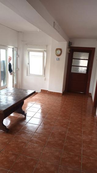 Inchiriez casa in centrul Beiusului - 7