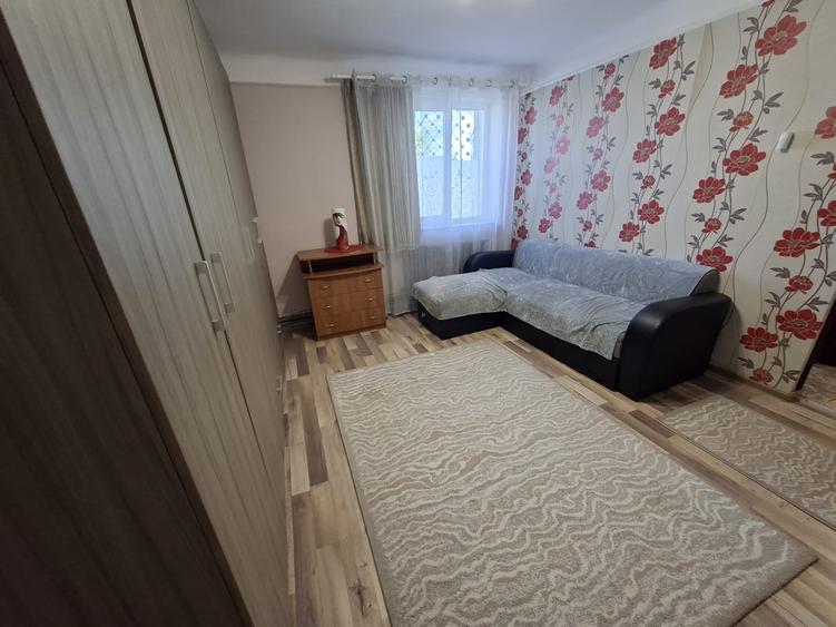 Apartament 2 camere, zona Podu Ros - 2