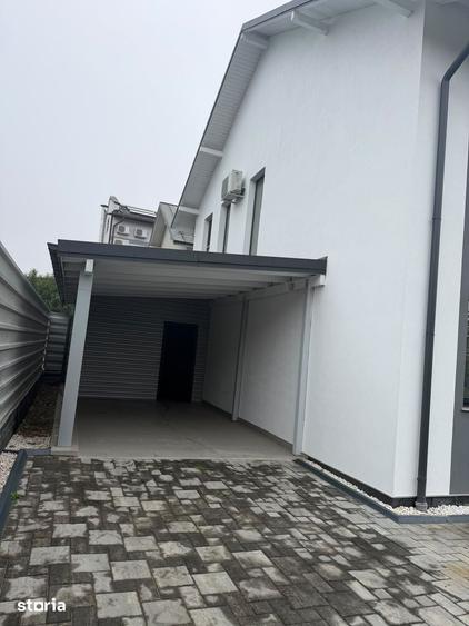 Casă cu 4 camere cu Teren 369 Mp în Blejoi