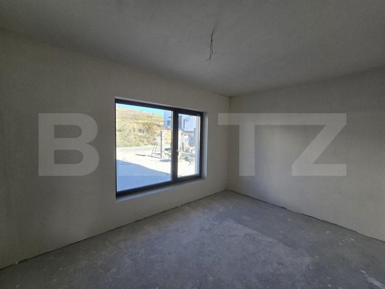 Duplex spatios 193 mp utili, 65 mp terase circulabile, 200 mp teren, Iris - 11