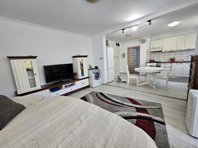 Apartament 4 camere, etaj 2 zona Gojdu - 4