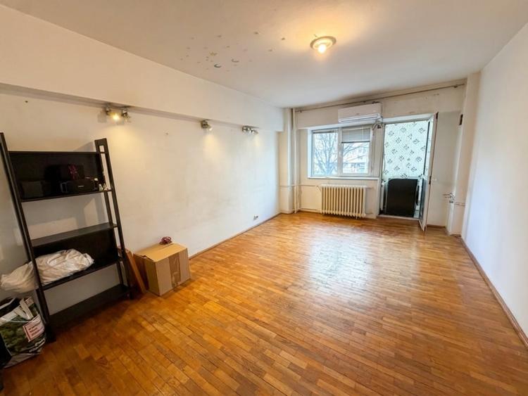 Piața Victoriei | 2 camere | Etaj 1 | Bloc 1980 | Balcon închis - 4