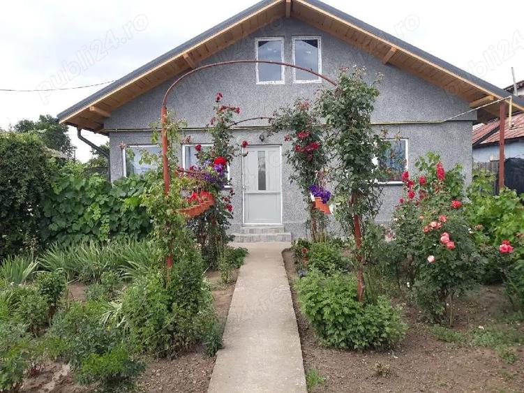 vanzare casa valu lui traian - 5