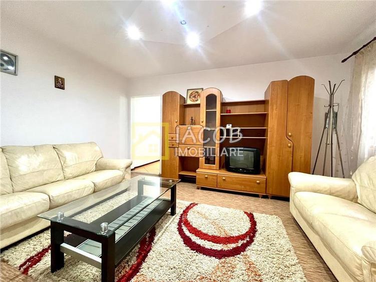 Apartament doua camere, zona Universitatii - Piata Sud Bacau, etajul 1 - 1