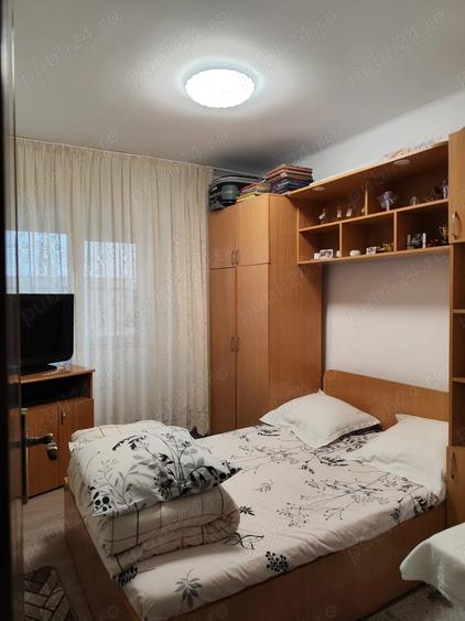 Apartament cu 4 camere decomandat în Central