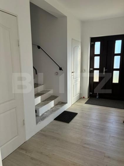 Casă individuală cu 4 camere cu Teren 600 Mp în Sud