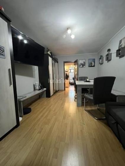 Apartament cu 2 camere decomandat în Spitalul Județean