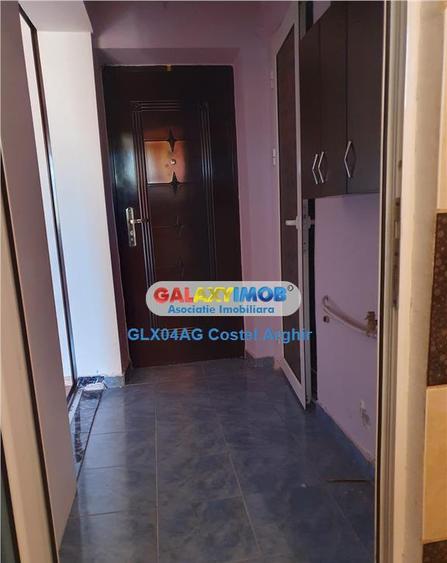 Vindem garsoniera in zona Traian , etaj 2 - 8