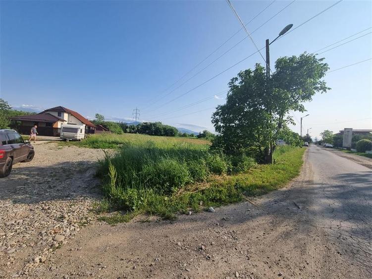 Teren intravilan cu utilitati Stupini Brasov - 3