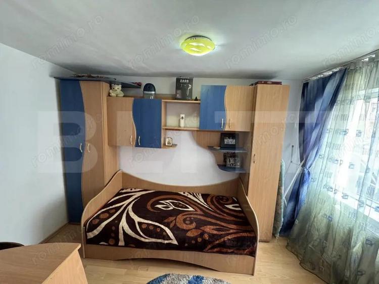 Apartament cu 3 camere, 45 mp, zona 23 August - 6