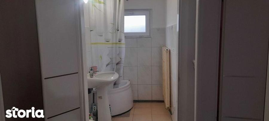 Inchiriez apartament - 2