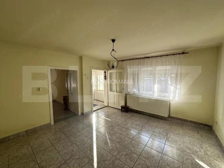 Casa pe un nivel, 3 camere, curte + anexe, ideala pentru personalizare Gherla