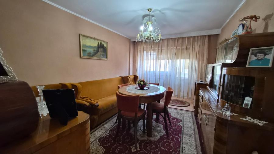 Tomis 3 - ap 3 cam , et 2/8 , centrala gaze (necesita renovare) - 1