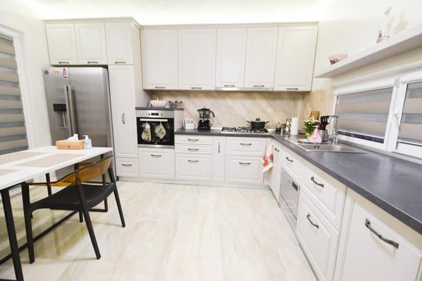 La cheie! Duplex Lux 5 camere, 191 mp in Europa, Curte 220 m - 3