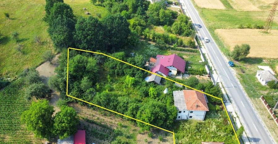 CASA CU TEREN 1730 MP, UTILITATI RACORDATE - 3