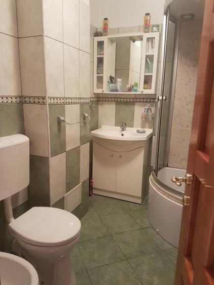 Apartament doua camere semidecomandat, etaj trei renovat bucatarie mare, mobilat - 10