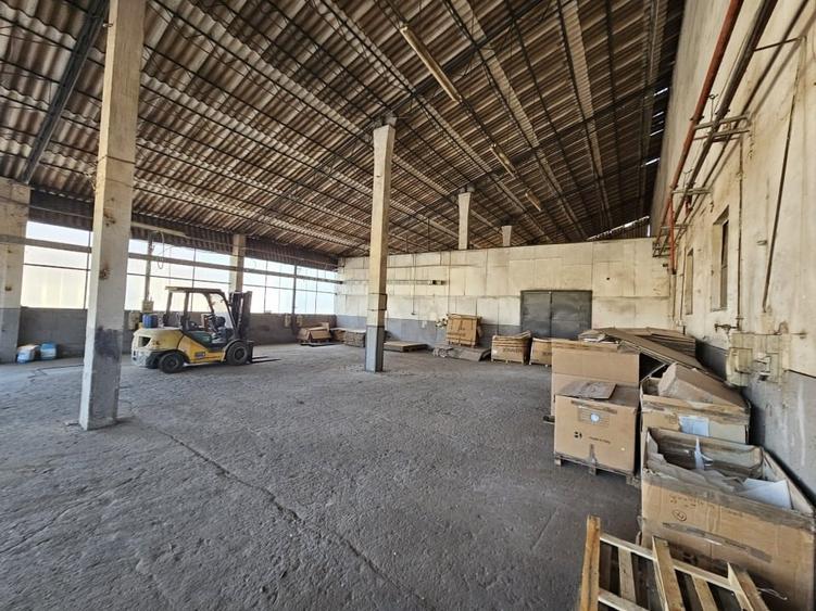 Spatiu industrial Mun. Calafat, Jud. Dolj  teren + constructii 9692mp+2931mp - 12