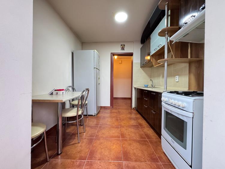 De vanzare - Apartament 3 cam - 68 mp - 700 metri Vulcan Center - 17