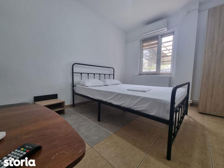 Pensiune de vanzare in Mamaia Sat, pe partea cu Hanul cu Pe?te - 3