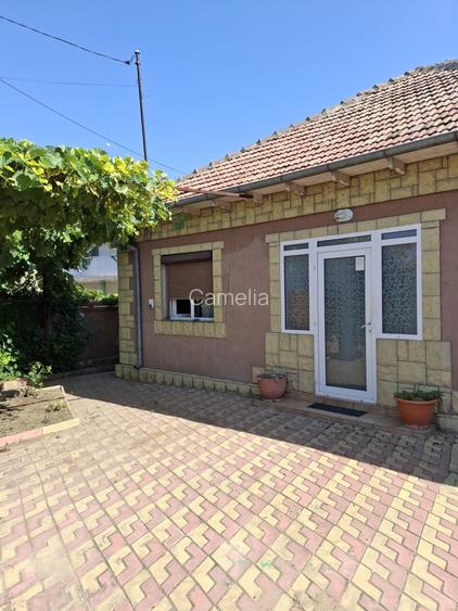 Casa la sol, BCA, 4 camere, centrala gaz, Ovidiu Casa la sol, BCA, 4 camere, centrala gaz, Ovidiu